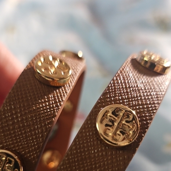 Tory Burch Brown Bracelet with Gold Studs - Picture 7 of 8